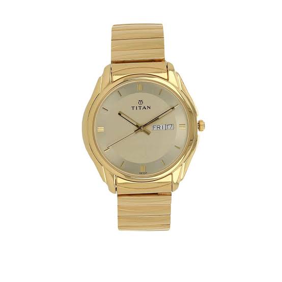 Titan Quartz Silver Dial Golden Unisex  15784YM05