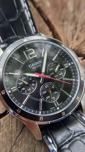 Casio Exclusive Leather Timepiece for Men MTP-1374L-1AVDF